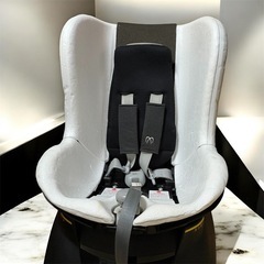 【美品】エールベベ クルットNT2 プレミアム 360度回転式　チャイルドシートの画像