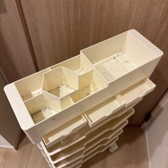 【無料】絵本収納　収納棚　の画像