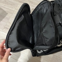 アディダスのスポーツバッグの画像