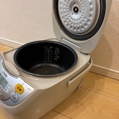 タイガー炊飯器　5.5合炊き
の画像
