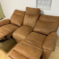 【美品】値段相談可　3人掛けソファー　電動リクライニング　ブラウン の画像