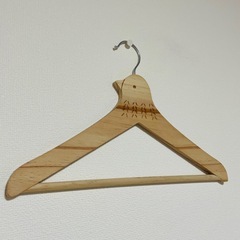 鳥モチーフ　木製ハンガーの画像