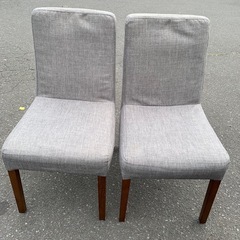 美原店 ヤマダ 木製 正方形 2人掛け ダイニングテーブル　チェア付きの画像