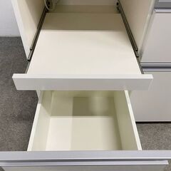 パモウナ キッチンカウンター 幅140 ソフトクローズ ダイヤモンドハイグロス ホワイト ダイニング 食器棚 中古家具 店頭引取歓迎 R10199の画像