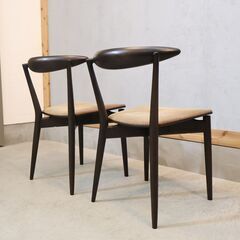 北海道旭川の家具メーカーCONDE HOUSE(カンディハウス)ECLIPSE(エクリプス)ダイニングチェア 2脚セットです。シックな色合いのヒッコリー材を使用したサイドチェアは北欧スタイルなどに♪の画像
