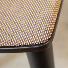 北海道旭川の家具メーカーCONDE HOUSE(カンディハウス)ECLIPSE(エクリプス)ダイニングチェア 2脚セットです。シックな色合いのヒッコリー材を使用したサイドチェアは北欧スタイルなどに♪の画像