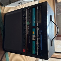 古い　カラオケ機　カセット　マイク等　昭和レトロ　マニア向け　8トラ　福岡　田川市　筑豊　カラオケ マイク 家庭用 テレビ 接続 練習 録音 家 自宅 宴会　営業　お祭り　盆踊り　  かなり古いものですが使えます。の画像