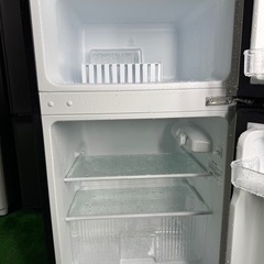 東京都内送料無料2024年製comfee冷蔵庫の画像