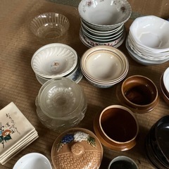 色んな食器を差し上げますの画像
