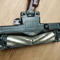 品質保証☆配達有り！9800円(税込）パナソニック 充電式サイクロン 掃除機 クリーナー 2020年製 スタンド付の画像