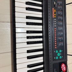 電子ピアノ（CASIO  CT-800 ）の画像