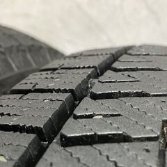 BS BRIDGESTONE BLIZZAK VRX2 185/60R15 15インチ スタッドレス 2本 23年製 ヤリス フィット ヴィッツ シエンタ シャトル等　(KTD538)クレジットカード QRコード決済可能の画像