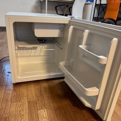 無料　美品　
ワンドア　冷蔵庫(冷凍BOX有り)の画像