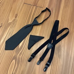 oliver houseフォーマルスーツセット120cmの画像