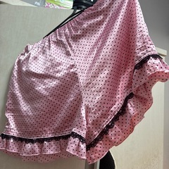 可愛いピンクのルームウェアの画像