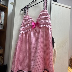 可愛いピンクのルームウェアの画像