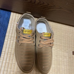 ベージュ ストライプアクセント スニーカーの画像