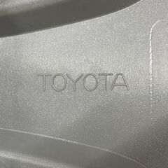 【送料無料】【新品】TOYOTA トヨタ 200系ハイエース 純正ホイールキャップ ホイールカバー 15インチ 4枚　(FWC140)クレジットカード QRコード決済可能の画像