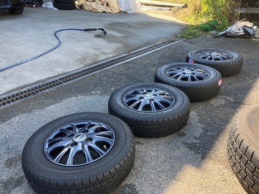 145/80/12 トーヨースタッドレスタイヤ　ホイール付　4本セット　貨物用 軽トラ等