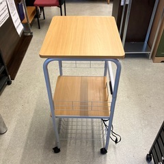 K2510-466 キャスター付き 木製天板 ワゴン レンジ台 ナチュラル キズ汚れ有りの画像