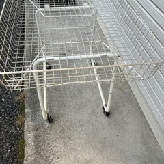 業務用　バスケットワゴン　
の画像