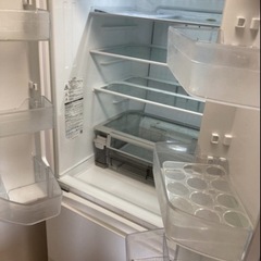 TOSHIBA　冷蔵庫　2020年製エコ機能付き ホワイトGR-R460FKの画像