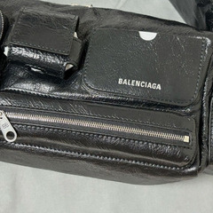 《 BALENCIAGA 》SUPERBUSY スモール スリングバッグの画像