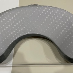 エルゴ　授乳クッションの画像