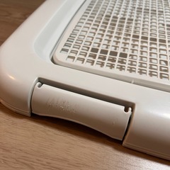 アイリスオーヤマ　犬 トイレ メッシュカバー付 フチもれしにくいトレーニングペットトレー レギュラーの画像