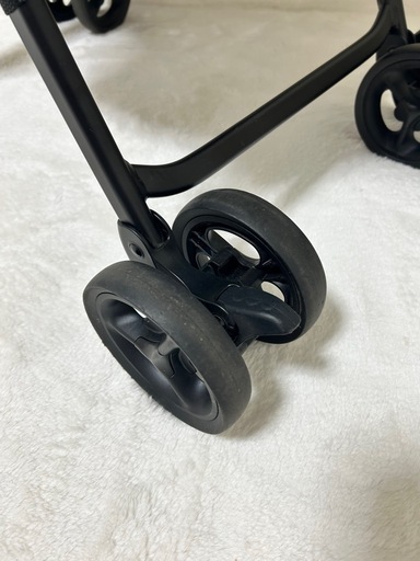 未使用に近いアップリカ　カルーンエアー