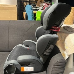 ジュニアシート　クレイドル　グレー／ブラック　オーカハイバック　バースデイ限定モデル　適応年齢３歳位〜１１歳位　ＣＲ－３００２の画像