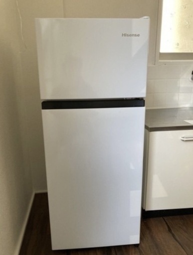 Hisense 2023年製ノンフロン冷凍冷蔵庫　配達可能　HR-B12HW