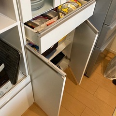 ニトリ　食器棚の画像