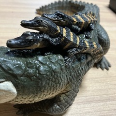 ワニ　ソフビ　飾りの画像