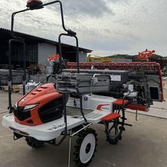 【福岡県みやま市】超美品　クボタ NW8S FGS仕様 乗用 田植機 8条植え 23.9時間 GPS 肥料撒き 除草剤撒き付き ワンシーズン使用の画像