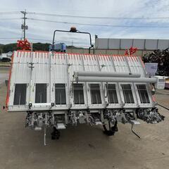 【福岡県みやま市】超美品　クボタ NW8S FGS仕様 乗用 田植機 8条植え 23.9時間 GPS 肥料撒き 除草剤撒き付き ワンシーズン使用の画像