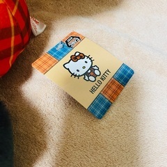 新品タグ付き ラウワン限定 キティBIGぬいぐるみの画像