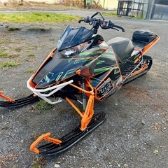 ARCTIC CAT 2014 M8000 162 スノーモービル車体の画像