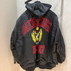 BALENCIAGA ボンバージャケット スニーカーシャツジャケットブーツバギーの画像