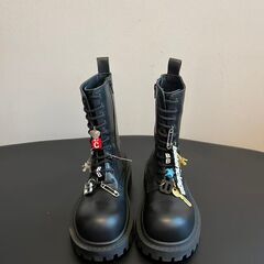 BALENCIAGA ブラック ワークブーツの画像