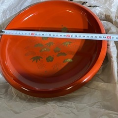 漆塗りの菓子鉢の画像