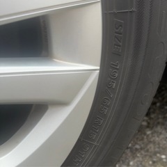 【4本セット)】50プリウス　純正アルミホイール　タイヤ4本セットの画像