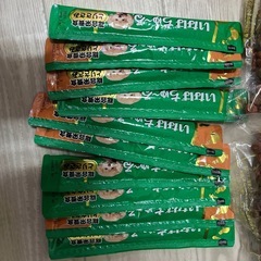 ドックフードとチュール
の画像