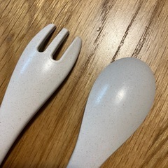 ベビー用スプーンとフォーク10mois ディモワ マママンマ mamamanmaの画像