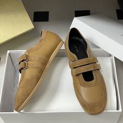 The Row フラット ミュール ベージュ レザー スエード Tストラップ マジックテープ の画像