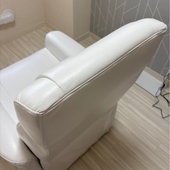 サロン　リクライニングチェアの画像