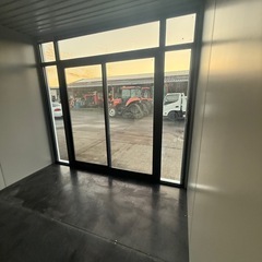 ※鹿児島※人気のガラス張りをオススメ致します！の画像