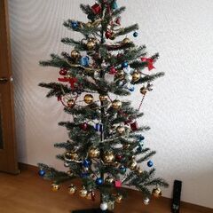 ★クリスマスツリー160cm位★IKEA★組立式★デコレーション一式の画像