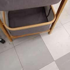 ★リユースのサカイ千葉中央店★  ランドリーラック ナチュラル H108.5×D23×W45 クリーニング済み TC5164の画像