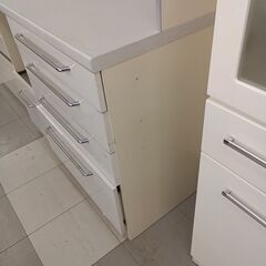 ★リユースのサカイ千葉中央店★ パモウナ レンジボード ホワイト/シルバー H204×D56×W105 クリーニング済み TC5166の画像